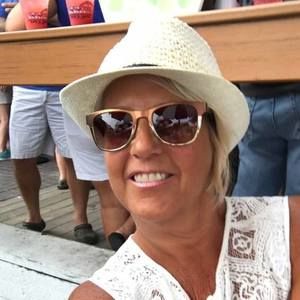 Meet your Posher, Carol